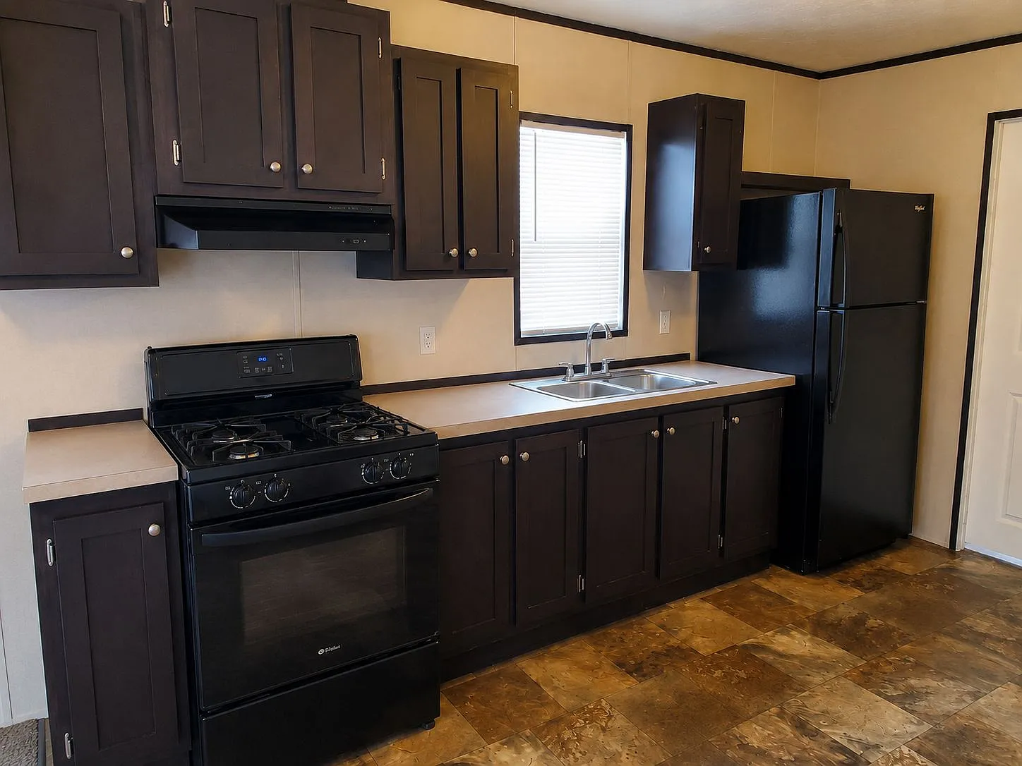Pay No Rent Until Oct. 1st — Photo 3