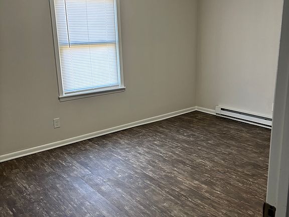 5th image of 203 Jacobs Dr #C1