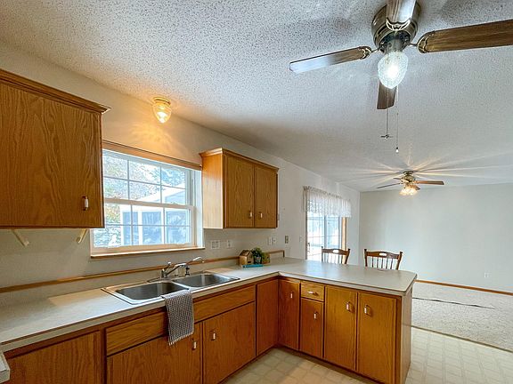 4th image of 505 Hayes Ave APT B