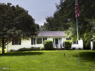 253 W Virginia Ave, Hamilton, VA 20158