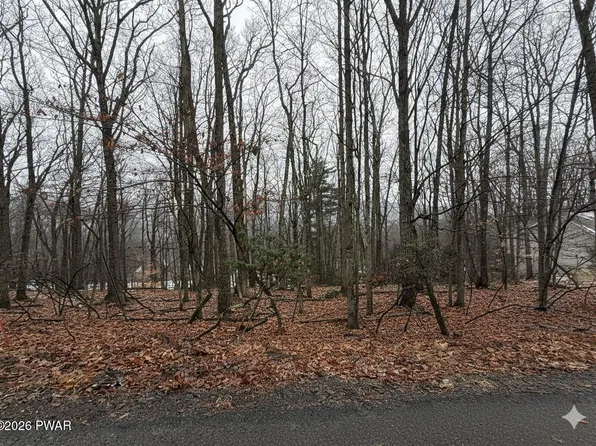 Eastwood Dr, Greentown, PA 18426