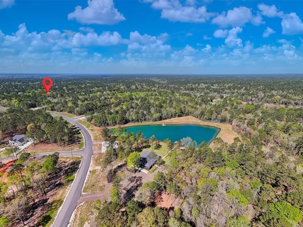 111 Rustic Ranch Dr, New Waverly, TX 77358