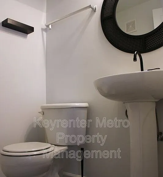 1005 Treeland Way — Photo 12