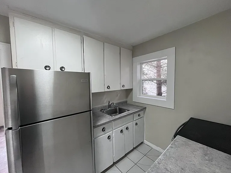 448 Arnley St #1 — Photo 6