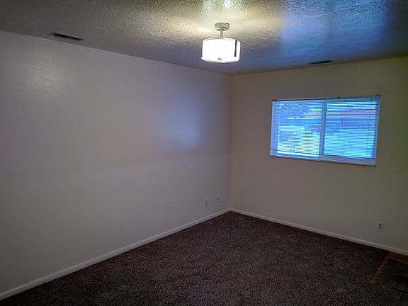 5th image of 1119 N Main St #5
