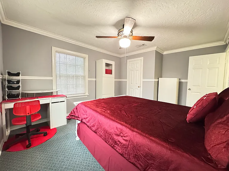 743 Coral St — Photo 11