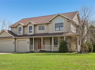 285 Valley Brook Oval, Hinckley, OH 44233