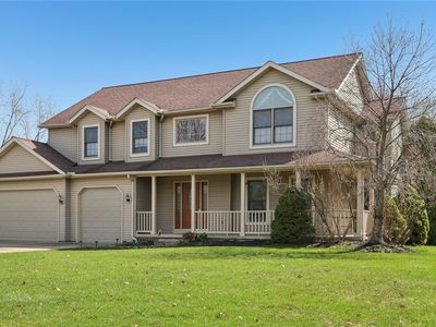 285 Valley Brook Oval, Hinckley, OH, 44233