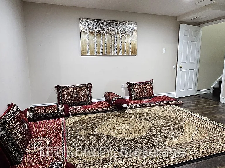 3577 Colonial Dr — Photo 6