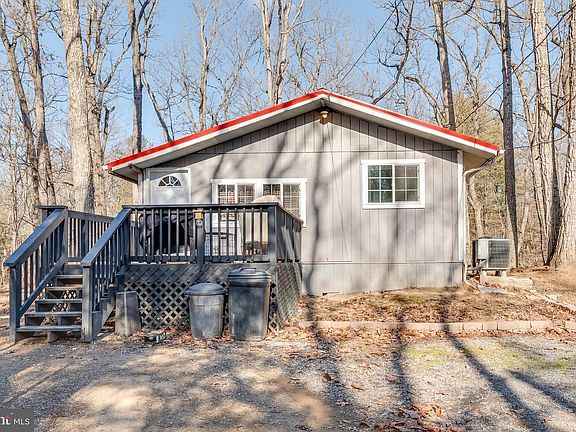 2nd image of 108 Crowfoot Ln