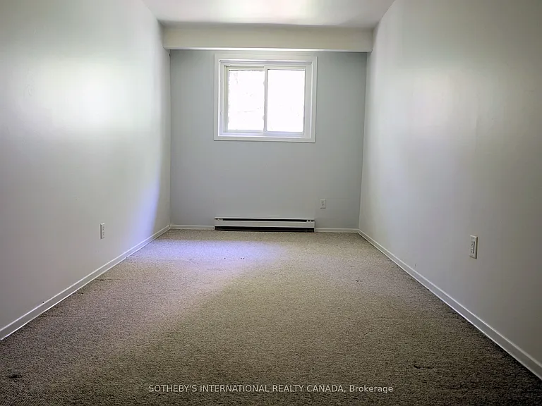 80 Halsey Ave — Photo 9