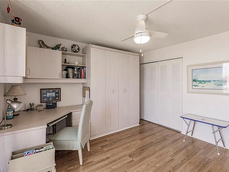 260 Seaview Ct #1609 — Photo 17