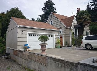 4606 SW Cloverdale St, Seattle, WA 98136