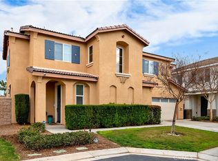 7024 Moonray Ct, Corona, CA 92880