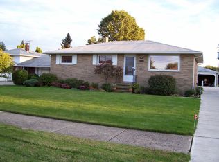 12201 Tucson Dr, Parma, OH 44130