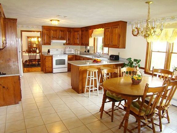 Kitchen and Eating Area