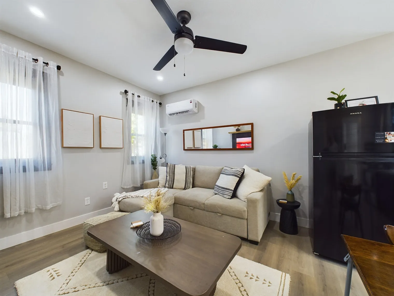 1 bed, 1.0 bath, 290 sqft, $5,225 — Photo 4