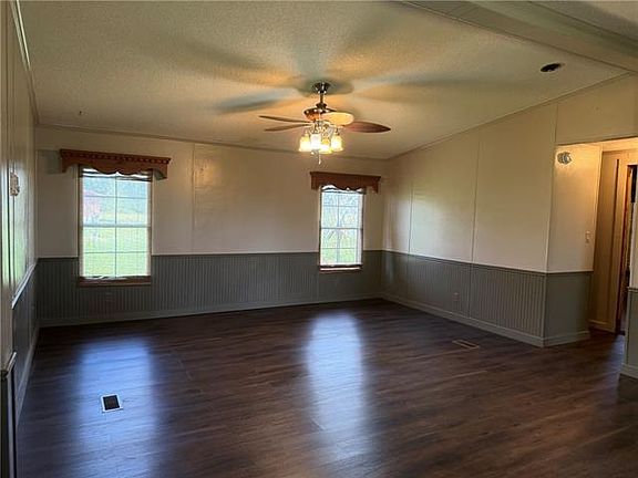 5th image of 65619 Wilcox Rd