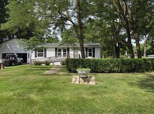 211 W Stone St, Sturgeon, MO 65284