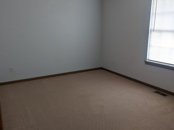 3805 Candlelight Dr APT B