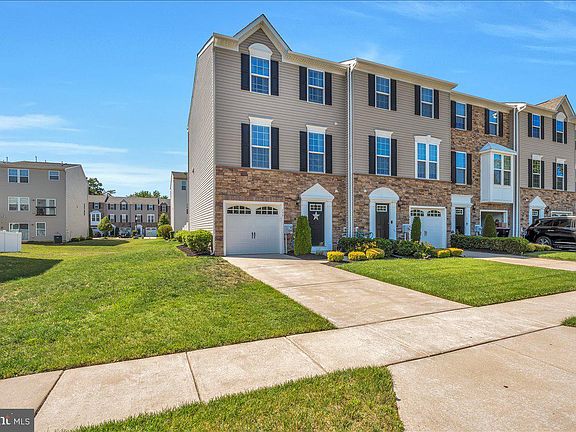 2nd image of 177 Village Green Ln
