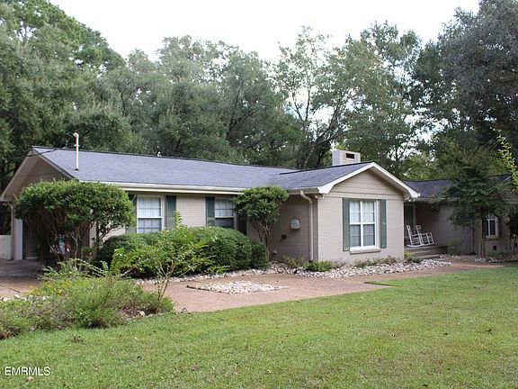 2nd image of 5878 Windsor Cir