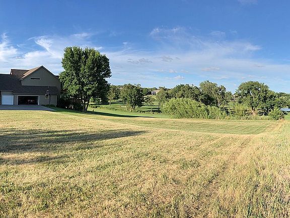 4th image of 10829 Fairway Dr