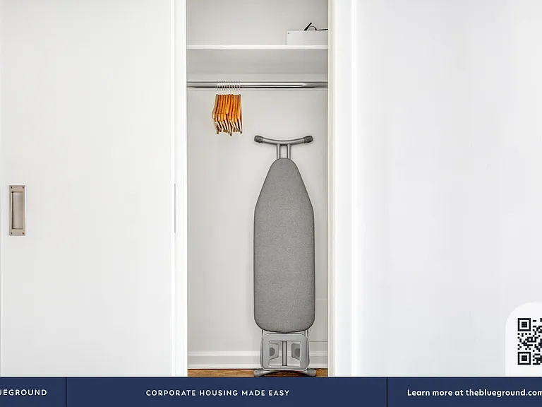 520 W 43rd St #7M — Photo 15