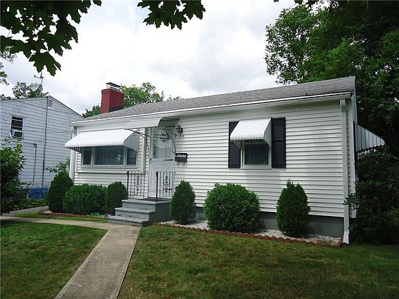 3rd image of 73 Parkway Ave