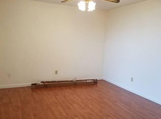 418 W 4th St APT B, Waterloo, IL 62298