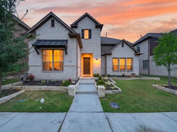 12733 Royal Oaks Ln, Farmers Branch, TX 75234