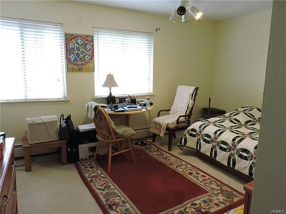 5th image of 6 Carol Ct