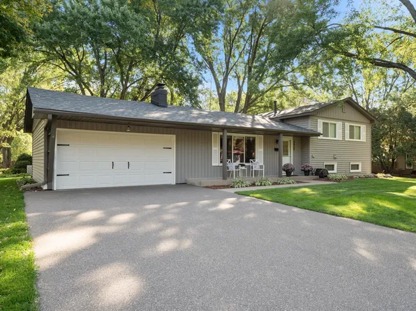 3429 Robinwood Ter, Minnetonka, MN 55305