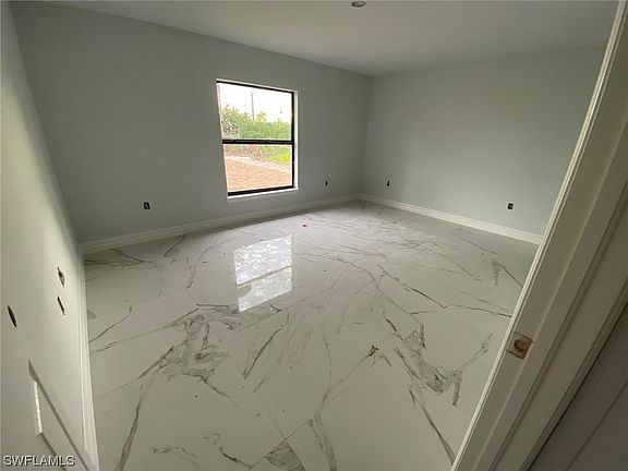 5th image of 3206 Vera Ct