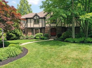 8828 Galloway Trl, Novelty, OH 44072