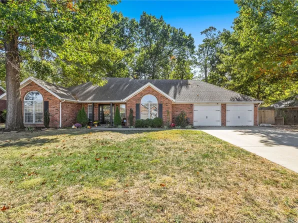 601 Shady Acres Ln, Prairie Grove, AR 72753