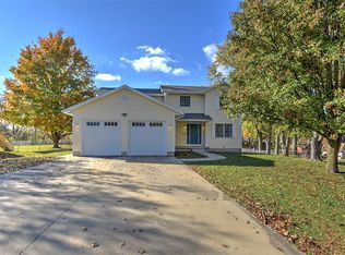 3225 N University Ave, Decatur, IL 62526