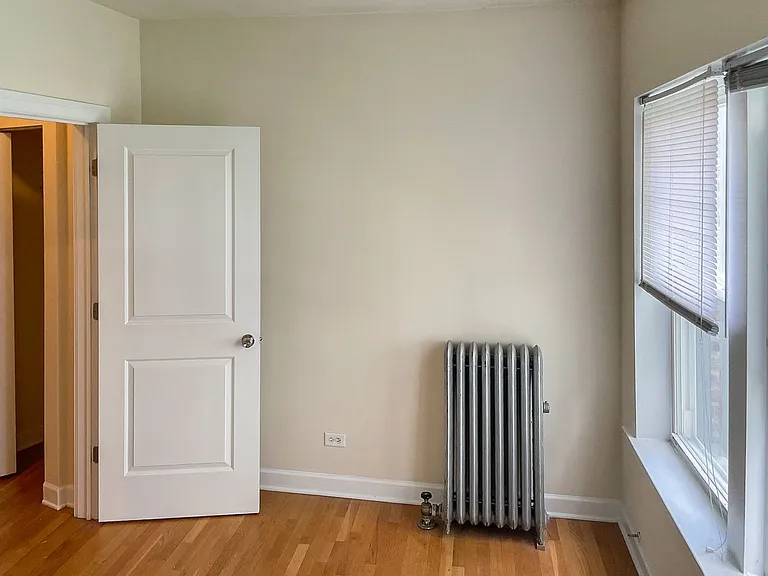 3912-28 N. Pine Grove — Photo 55