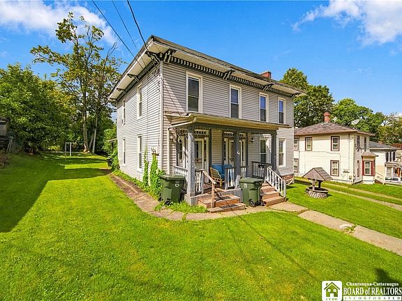 3rd image of 44 Broadhead Ave