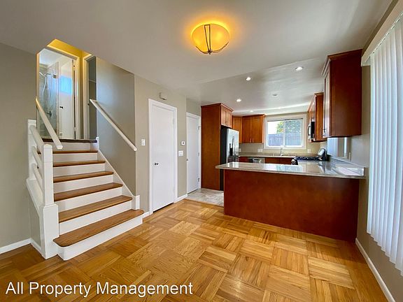 4th image of 29 Fleetwood Dr