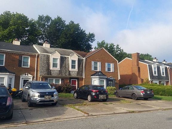 2nd image of 5748 Rivermill Cir
