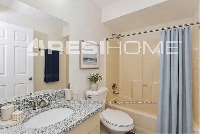 2924 Norwick St — Photo 11