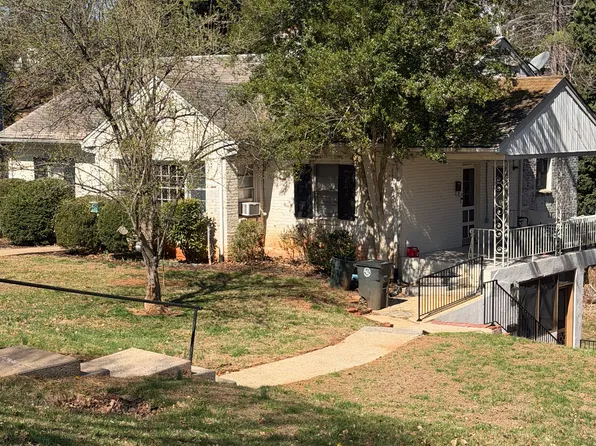 3880 Peakland Pl #B, Lynchburg, VA 24503