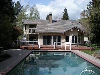 2nd image of 940 Redwood Dr