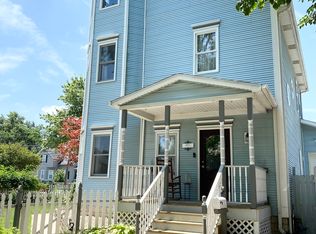 601 Nicholson St, Joliet, IL 60435