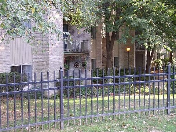 3rd image of 12215 Braxfield Ct APT 5