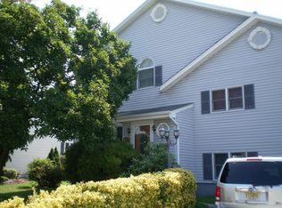 645 Amherst Rd, Linden, NJ 07036