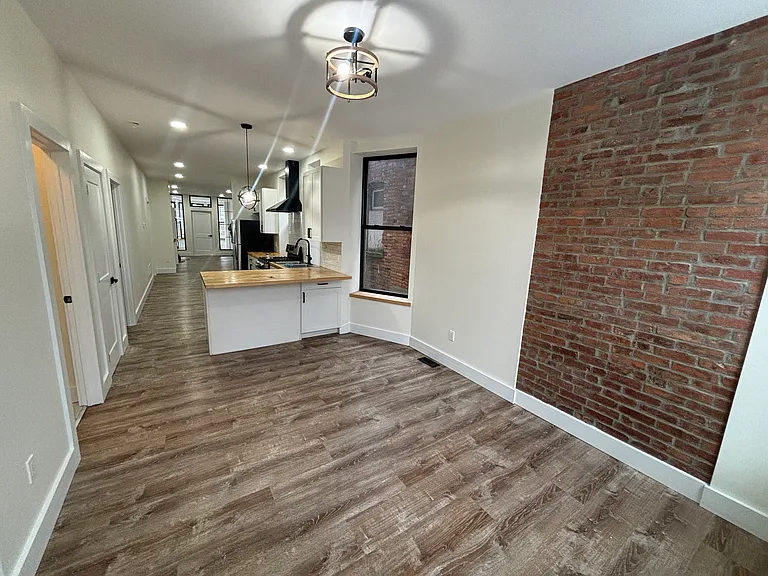 822 River St #3 — Photo 15