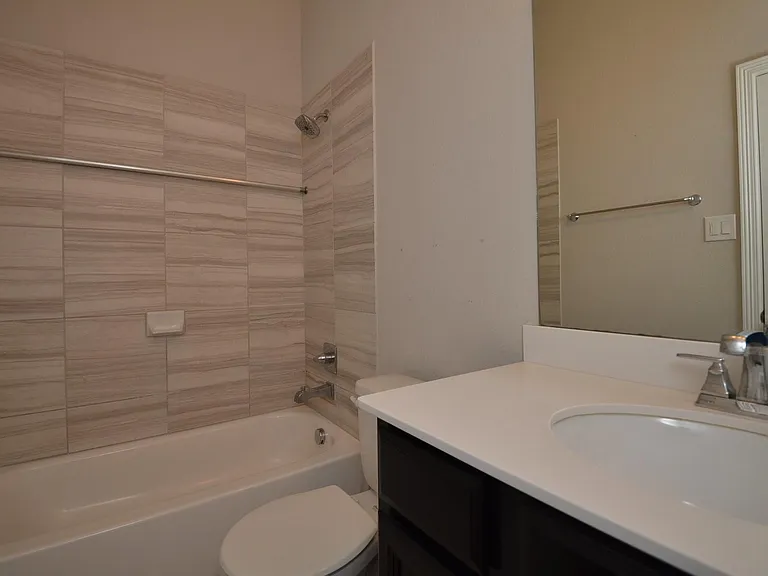 11134 Honeysuckle Haven Dr — Photo 9