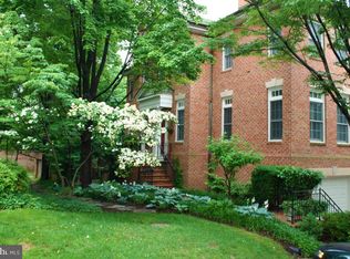 2026 Mayfair McLean Ct, Falls Church, VA 22043